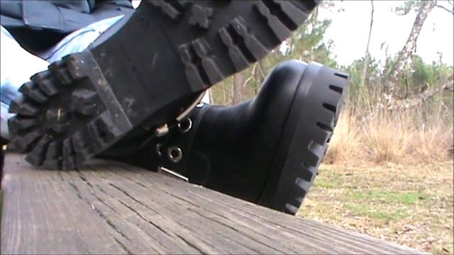 Shoeplay with my black strap ankle boots Love Moschino смотреть онлайн