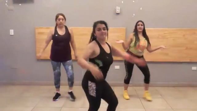 💃🏻💃🏼ZUMBA MAR DEL PLATA CON LILI NIEVA♥️💛💚💙💜(Clase completa aprenderás pasos de zumba) смотреть онлайн