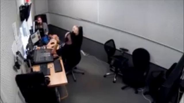 Мусорные свалки как фундамент цивилизации будущего смотреть онлайн