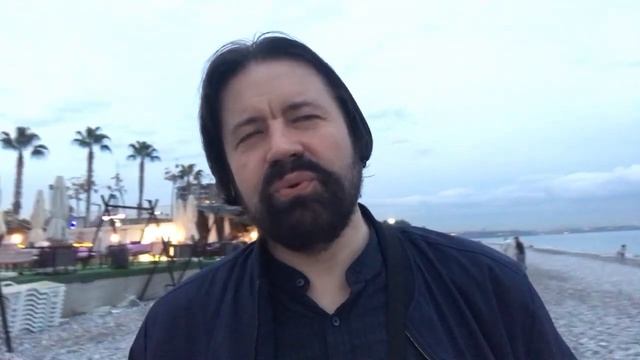 О людях без Тайны (тем, кто транслирует всю свою жизнь в соцсети и после чувствуют пустоту внутри) смотреть онлайн