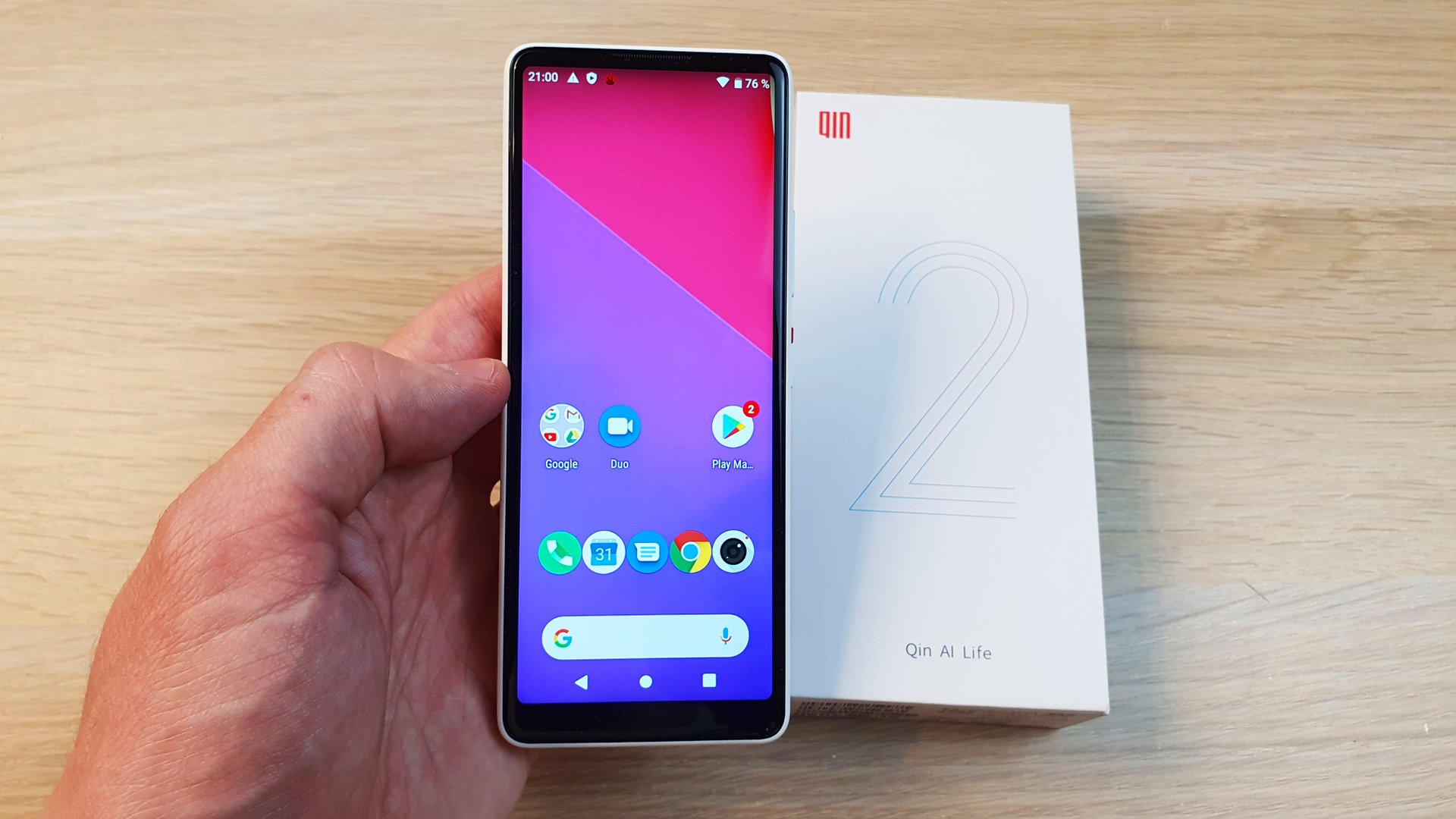 QIN 2 PRO - УЗКИЙ, НЕОБЫЧНЫЙ СМАРТФОН! смотреть онлайн