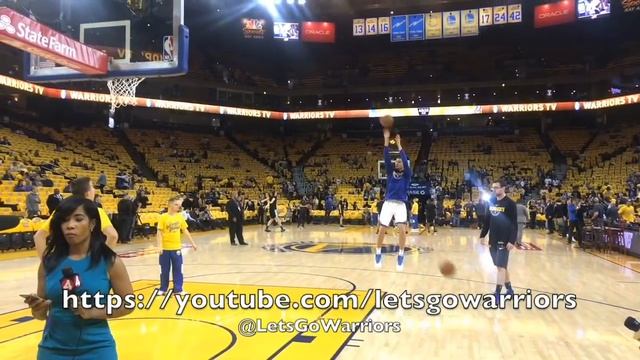 Klay, Durant and D.West pregame routines at Oracle Arena, prior to Game 5 смотреть онлайн
