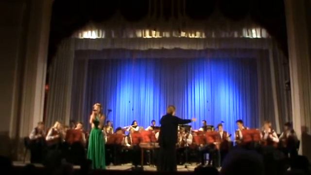 Бровко Софья "Гляжу в озера синие" смотреть онлайн