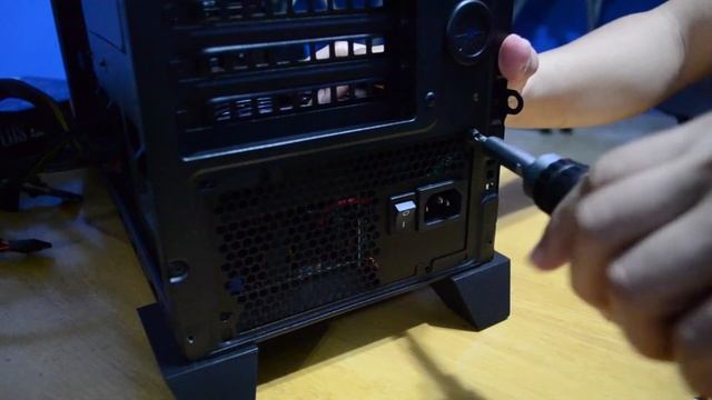 Building a Budget Video Editing PC using Ryzen 7 - 1700 & GTX750Ti! смотреть онлайн