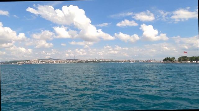 Eminonu to Uskudar - Ferry trip, Istanbul смотреть онлайн