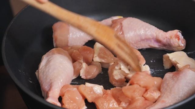 Будет вкусно: Французский рецепт и Богатство Сибири - готовим Фрикасе! смотреть онлайн