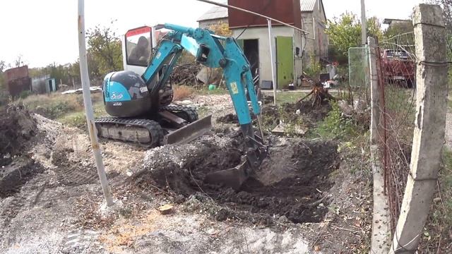 Крым.Работа мини-экскаватора. #ТеплотехникаКрыма смотреть онлайн