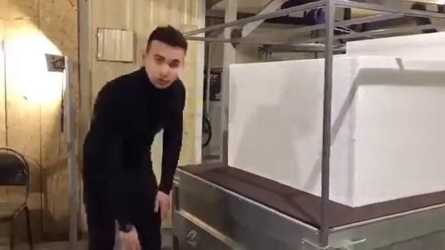 Видеообзор печи на прицепе (фуд-трака) в комплектации "Стандарт" от емелиныпечи.рф смотреть онлайн