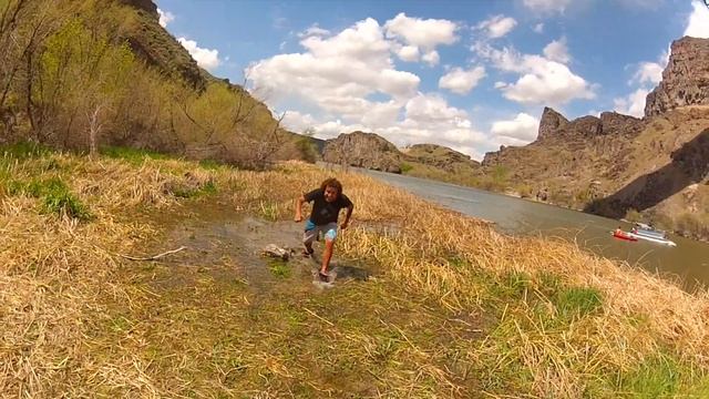 Sebastian Alvarez. Stick Together: Wingsuit Flocks & Fun With Friends. смотреть онлайн