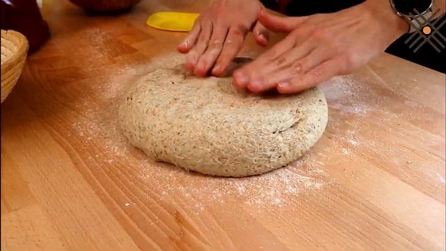 Пшенично ржаной хлеб с тмином на закваске (Дж. Хамельман) смотреть онлайн