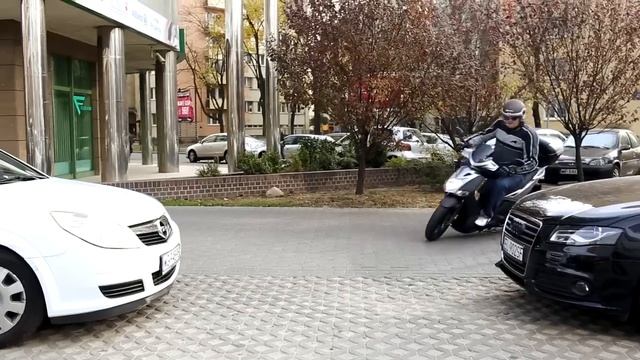 Skuter Kymco Agility City смотреть онлайн