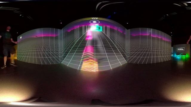 Space Runner 360 смотреть онлайн