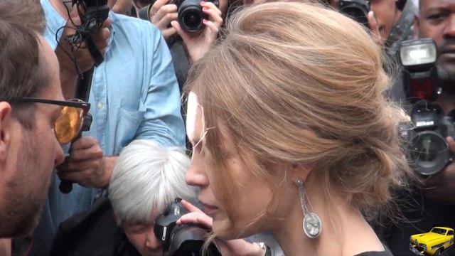 FASHION WEEK PARIS NATALIA VODIANOVA смотреть онлайн