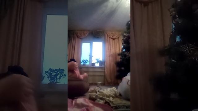 Крашусь на новый год смотреть онлайн