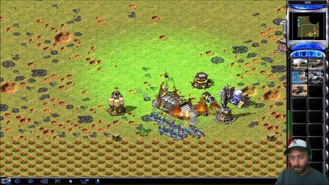 Having fun in BIG Extra Small Online Multiplayer Red Alert 2 Yuri's Revenge смотреть онлайн