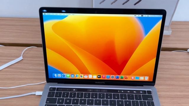 MacBook Review: MacBook Air M2 Vs. MacBook Pro M2 13