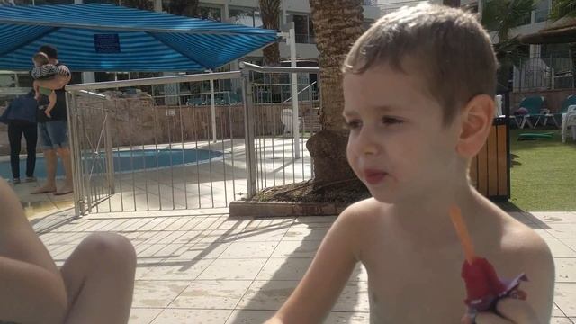 ЭЙЛАТ ПЛАВАЕМ В БАССЕЙНЕ В АКВАПАРКЕ В ОТЕЛЕ ВСЕ ВКЛЮЧЕНО прогулка +на море море 2018 смотреть онлайн