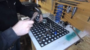 Капитальный ремонт моно-амортизатора KYB от мотоцикла. Разборка.