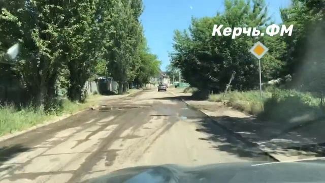 На Орджоникидзе в Керчи снова появилась река воды