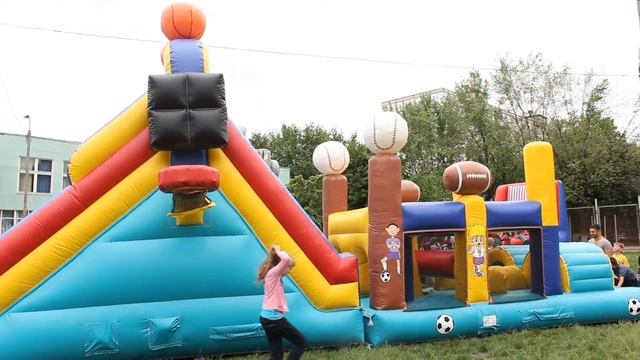 Покупка надувного батута "Полоса препятствий Спортивная" (zakazbatutov.ru) смотреть онлайн