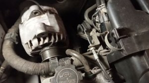 Тойота Ярис монтаж генератора на двигатель объемом 1