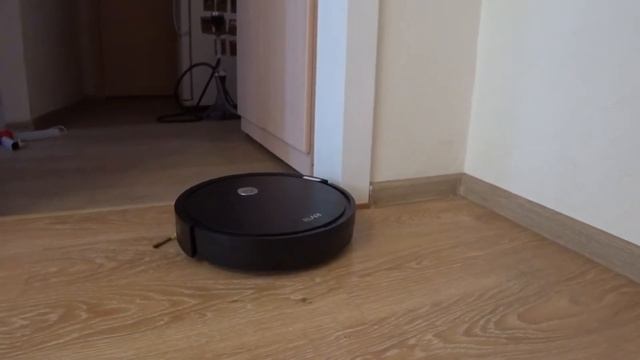 Обзор и тест бюджетного робота-пылесоса Elari SmartBot Lite смотреть онлайн