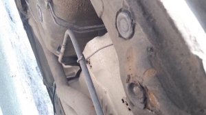 Замена тросов стояночного тормоза golf 4