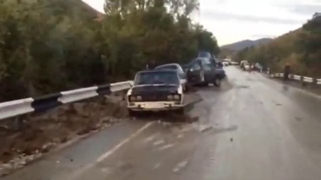 Сход селевого потока в Крыму в Дачном. 18 августа 2017. смотреть онлайн