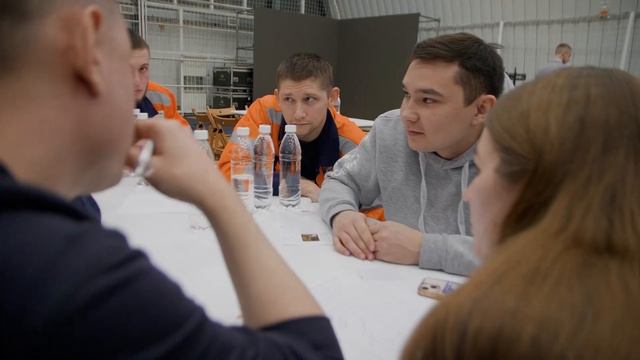 Финал интеллектуальной игры "Что?Где?Руда:" - вахта 2 - 2023 вместе с Быстрой смотреть онлайн