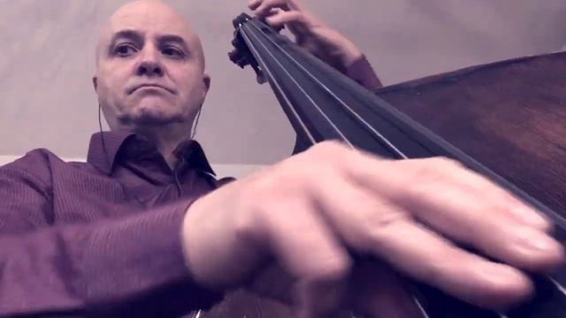 I Concentrate On You Bossanova Bass Line Play Along Backing Track смотреть онлайн