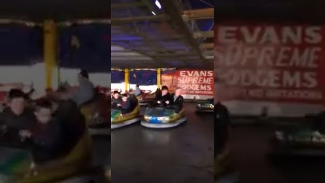 Connor and Jamie on dodgems смотреть онлайн