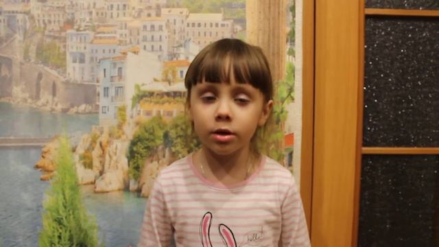 Капинус Ксения читает стихотворение В. Лунина "Подарки" смотреть онлайн