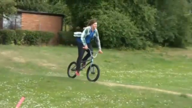 Лузер на BMX смотреть онлайн