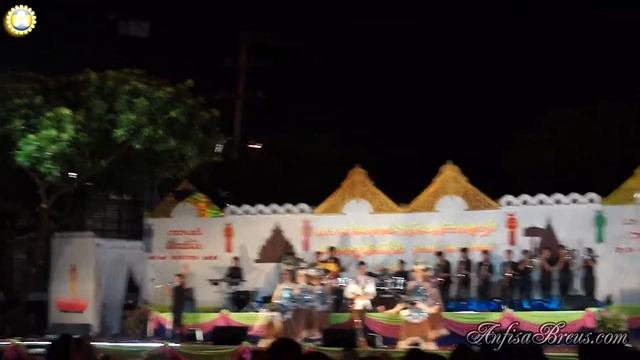 Лой Кратхонг - красочное карнавальное шествие. Loy Krathong Festival. 32 смотреть онлайн