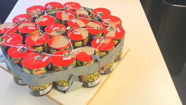 Worlds Largest Firework Fountain! (EPICNESS) смотреть онлайн