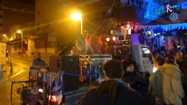 Передвижная мини-автоплатформа Flower Power ) смотреть онлайн