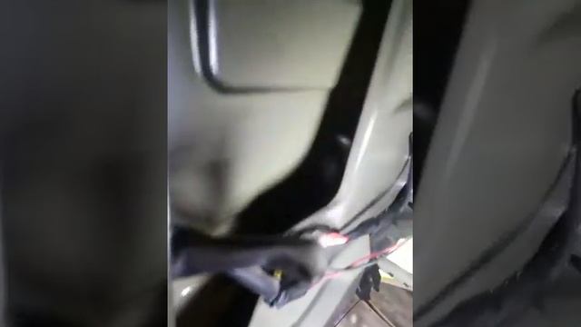 Удадение вмяьины на крышке багажника ниссан премьера.