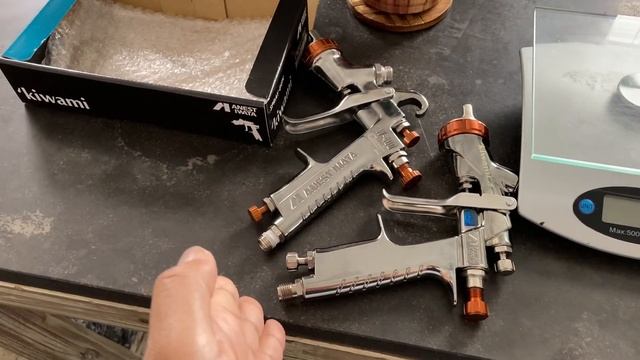 ANEST IWATA Kiwami4 Unboxing Review / W400 Bellaria Comparison