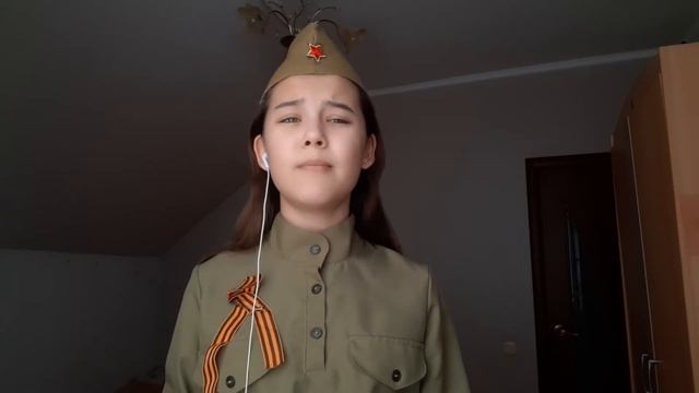 солистка вокальной группы inSight (ДоМиСольКи) Савицкая Софья. Огромное небо смотреть онлайн