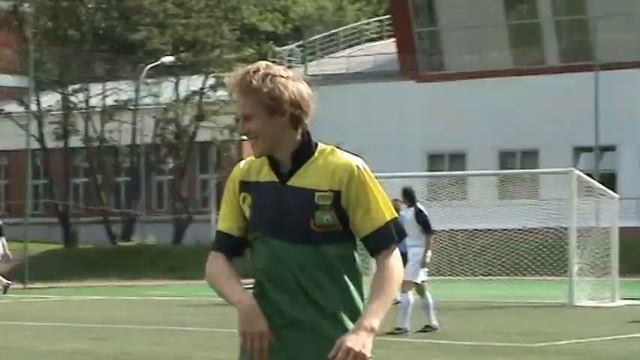 ЛФЛ ЮЗАО ВД. 29 тур.Зюзино-41 - УДАР 5-2. (сезон 09/10) КЛИП смотреть онлайн