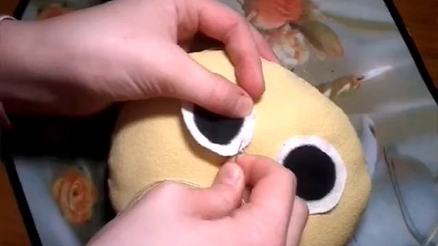 Робимо подушку-смайлик смотреть онлайн