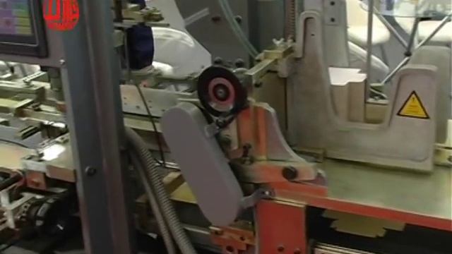 Автоматическая линия по производству коробок без проклейки углов ZK 320 смотреть онлайн