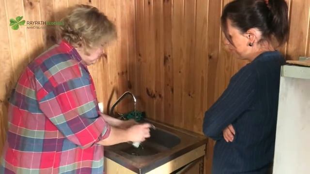 Очищаем решетку-гриль от рыбы смотреть онлайн