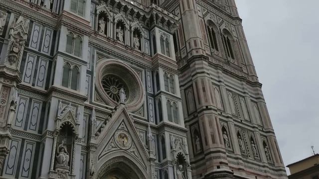 Piazza del Duomo in Florence, ITALY #1 смотреть онлайн