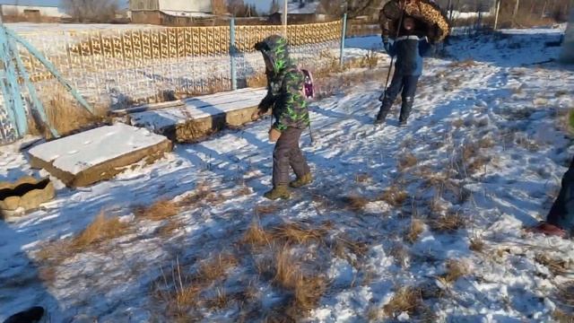 ДЕДУШКА МОРОЗ ПРИГЛАШАЕТ НА СВОЙ ДЕНЬ РОЖДЕНИЯ .18 НОЯБРЯ НА ОЗЕРЕ ГАВРИЛОВЫХ В КАРМАЛАХ... смотреть онлайн