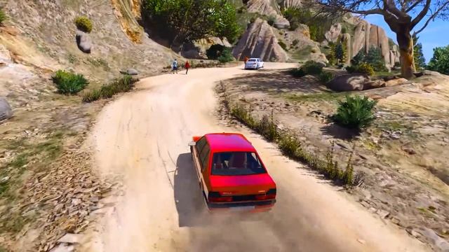 Renault Ailesi Arabalar Polis Arabasından Kaçıyor - GTA 5