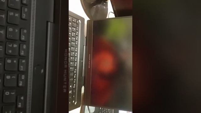 Honor Hanter v700 Мерцание монитора или как выкинуть 140 тысяч!!! смотреть онлайн