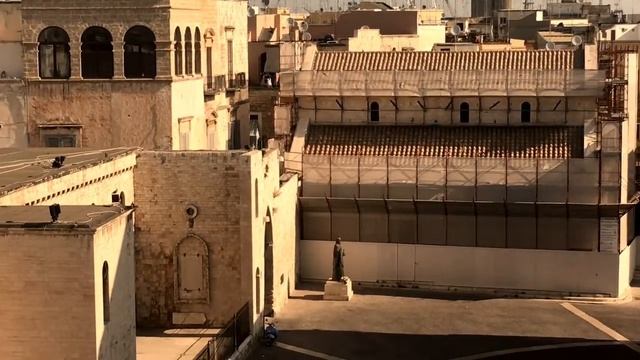 Bari, Italy. Basilica of St.. Nicholas ♝ Bari, Italie. Basilique de St. Nicholas смотреть онлайн