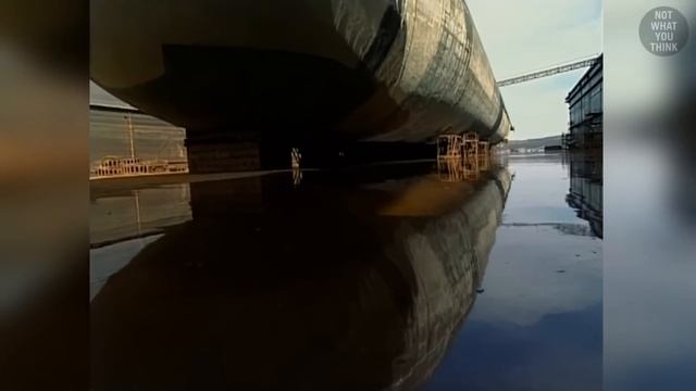 Why The Largest Submarine In The World Wasn’t Big Enough смотреть онлайн