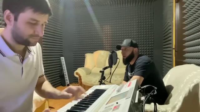 в детстве я помню была мечта... Ислам Идигов
